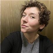 Sono appassionata di inglese da sempre, ho vissuto qualche anno a Londra e spero di poterti aiutare a migliorare e imparare!